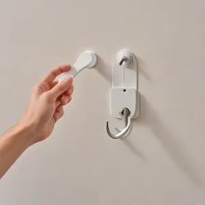 Jak powiesić obraz bez wiercenia? Sprytne sposoby na dekoracje ścian